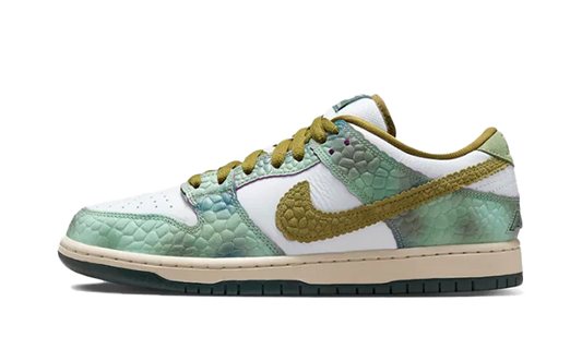 Nike SB Dunk Low Alexis Sablone Chameleon
